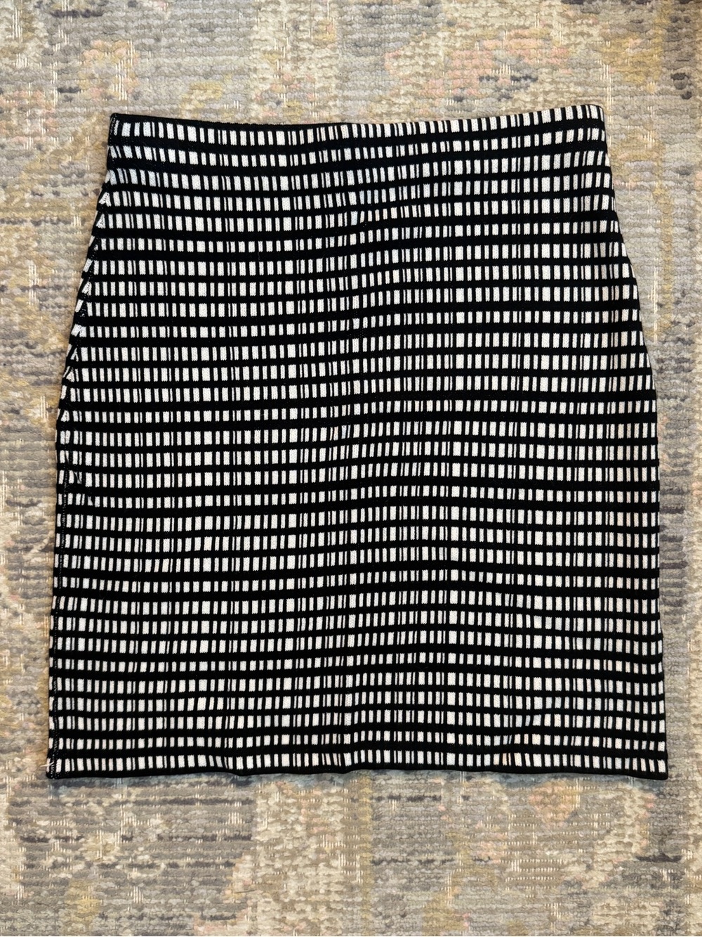 NWOT Theory Knit Skirt
